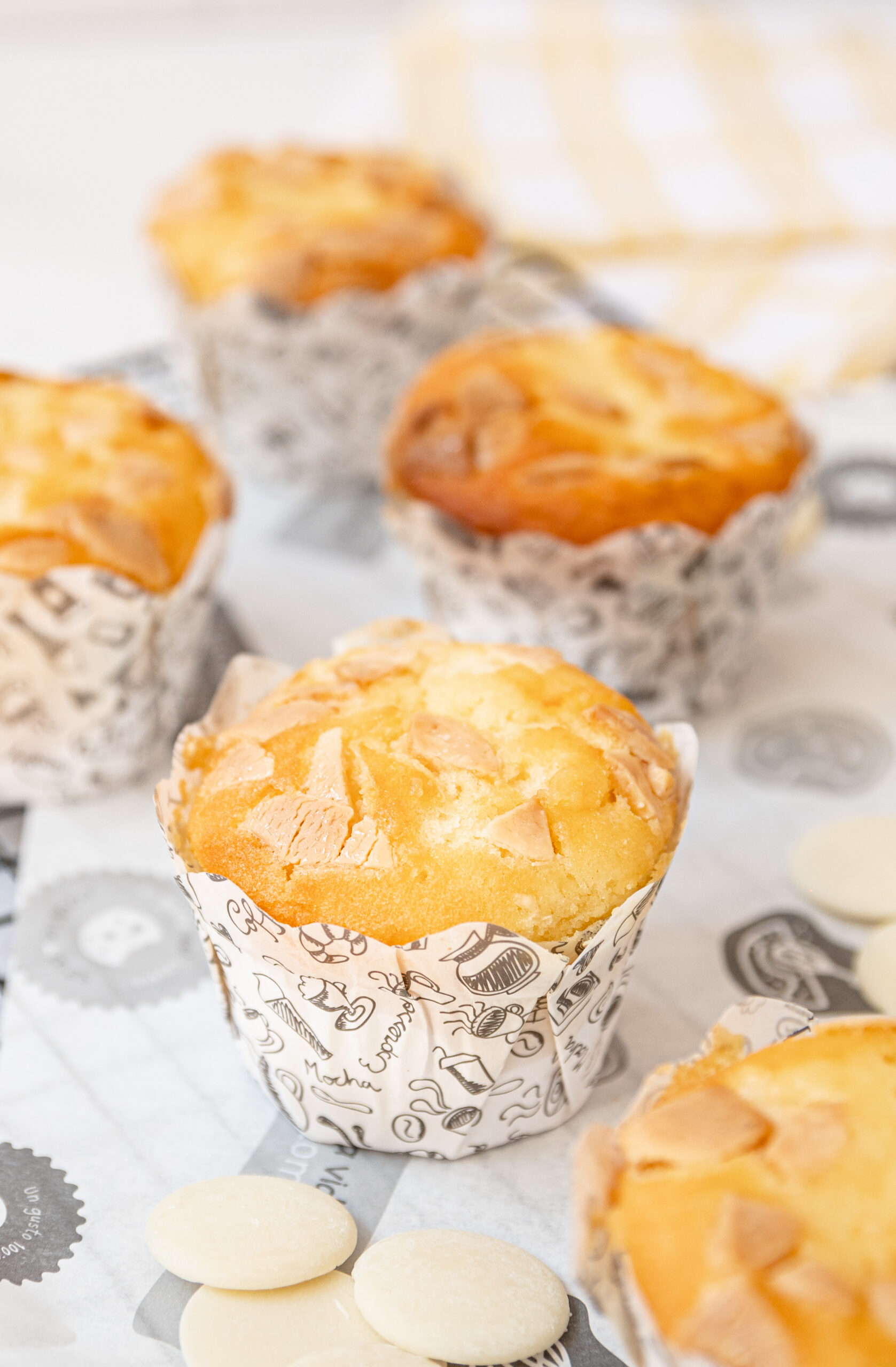 magdalenas-congeladas-limon-con-choco-blanco-x4-90-gramos-cada-una